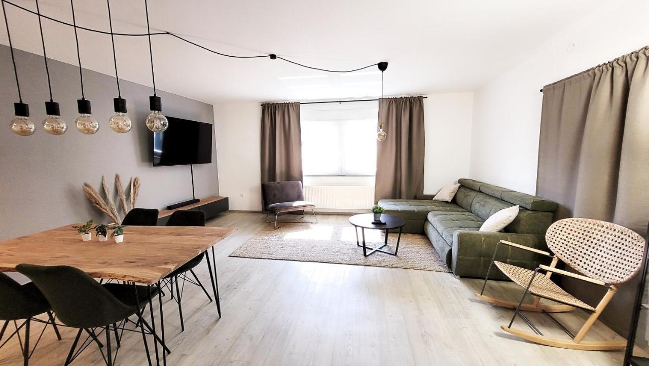 Business & Family - Zentral, 24H Check-In, Xxl Tv Apartment Siegburg Bagian luar foto